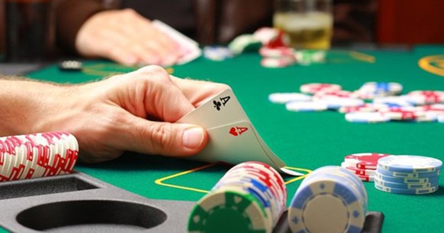 Săn Thưởng Lớn Cùng - Game Bài Poker 88Vin Đỉnh Cao 3 Bộ Công an thông tin hướng dẫn về chơi bài Poker để không vi phạm pháp